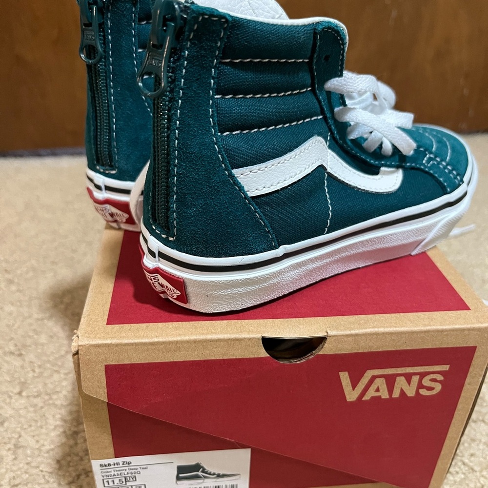 Vans Sk8-Hi Zip in Deep Teal